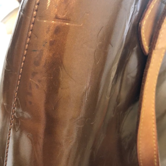 LV Vernis Patent Bronze Leather embossed logo tote bag with handles - Picture 13 of 14